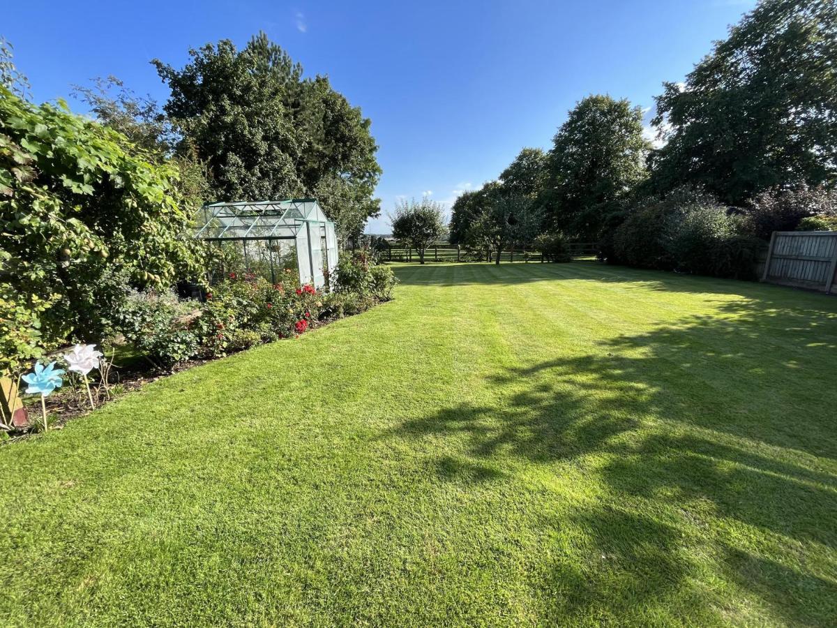 5 Bedroom 4 Bathroom Gym Playroom Country Home Leamington Spa Eksteriør billede