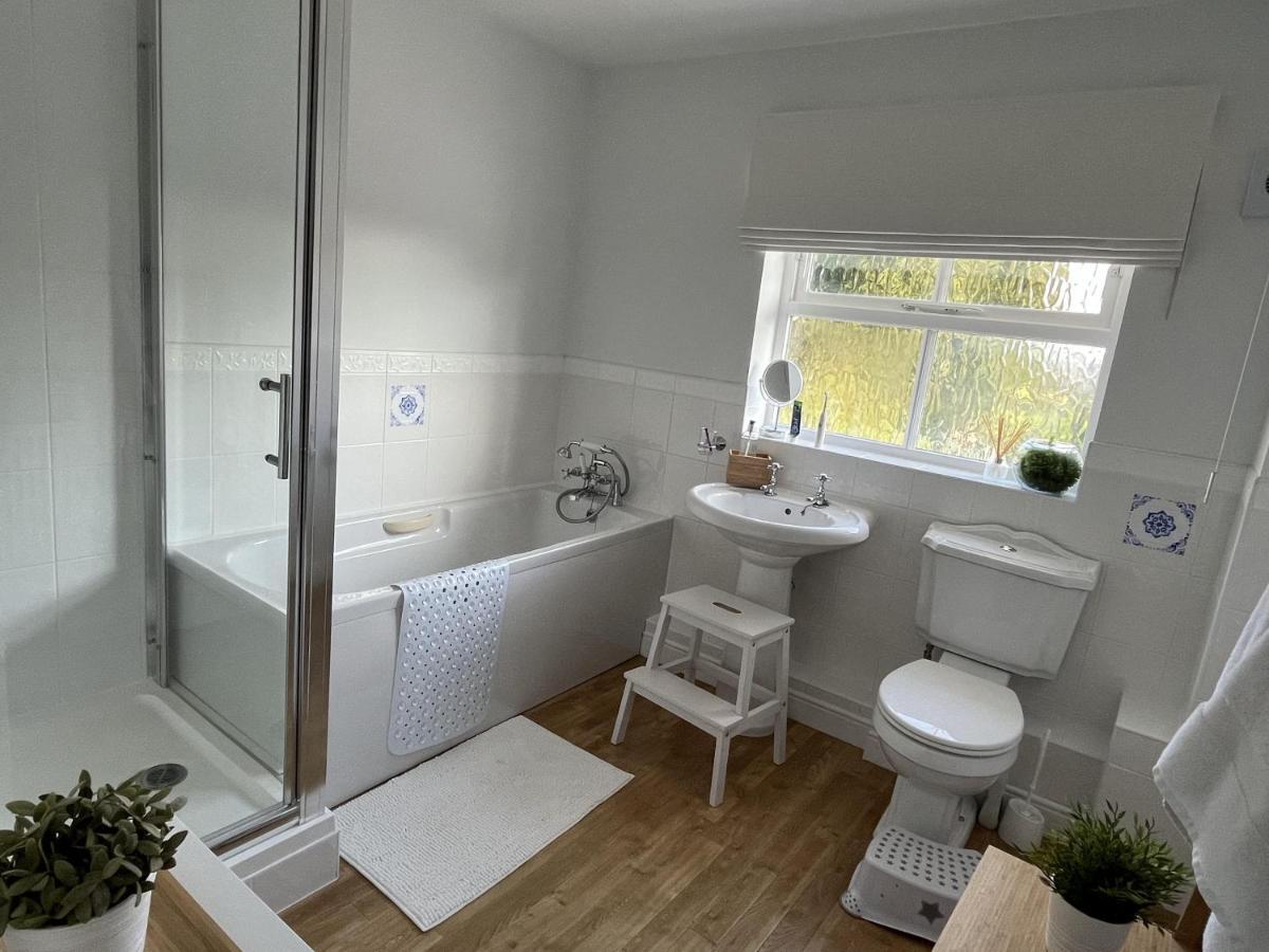 5 Bedroom 4 Bathroom Gym Playroom Country Home Leamington Spa Eksteriør billede